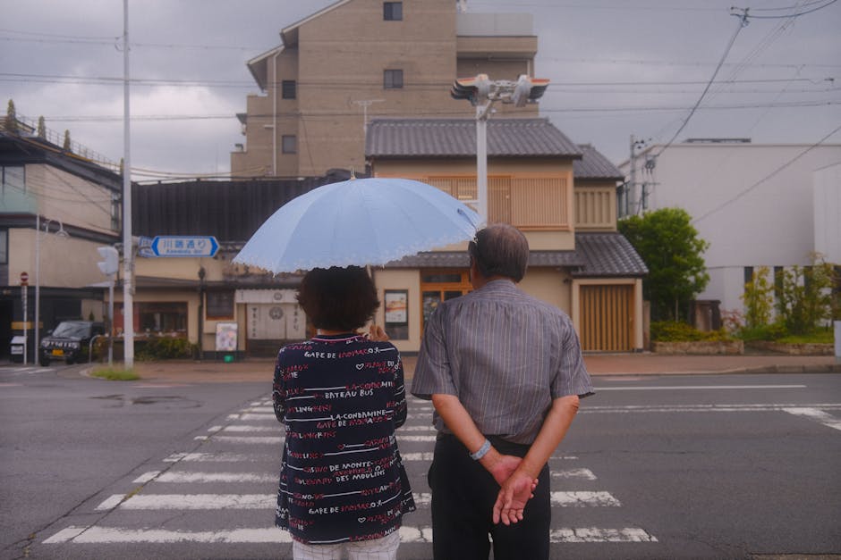 特別養護老人ホームの仕事内容を完全網羅｜1日の流れ・職種・夜勤まで徹底解説 | 特別養護老人ホーム 仕事内容 イメージ